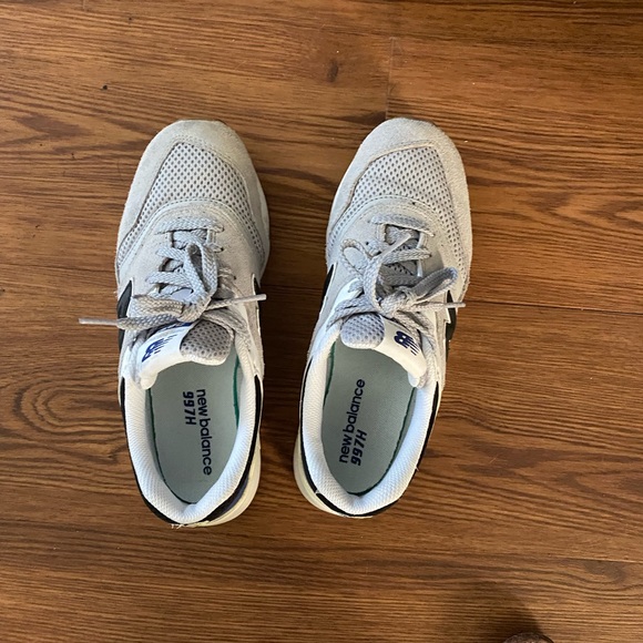 New balance Shoes - Picture 12 of 16